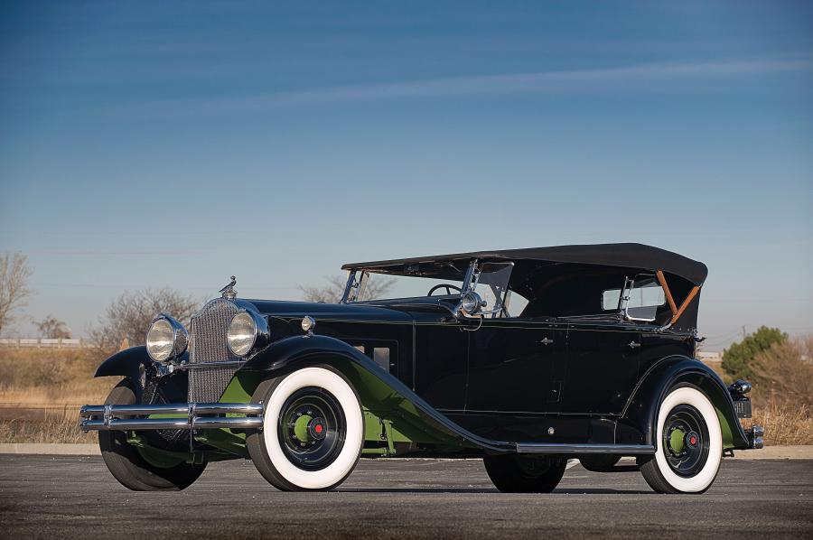  Packard 840 DeLuxe Eight Sport Phaeton 1931 года  (фото 1 из 4)